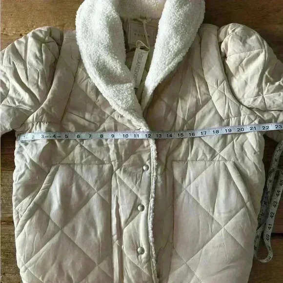 NEW Blank NYC Warm Hearts Quilted Sherpa Jacket ~ Medium - Picture 3 of 7